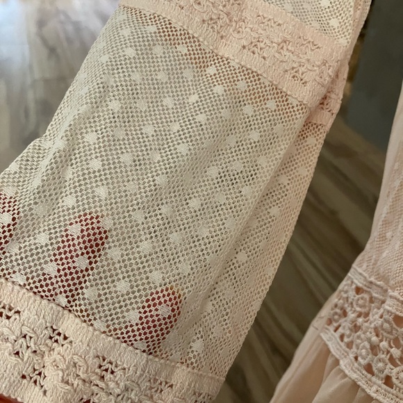 Blush lace TopShop dress - Picture 4 of 6